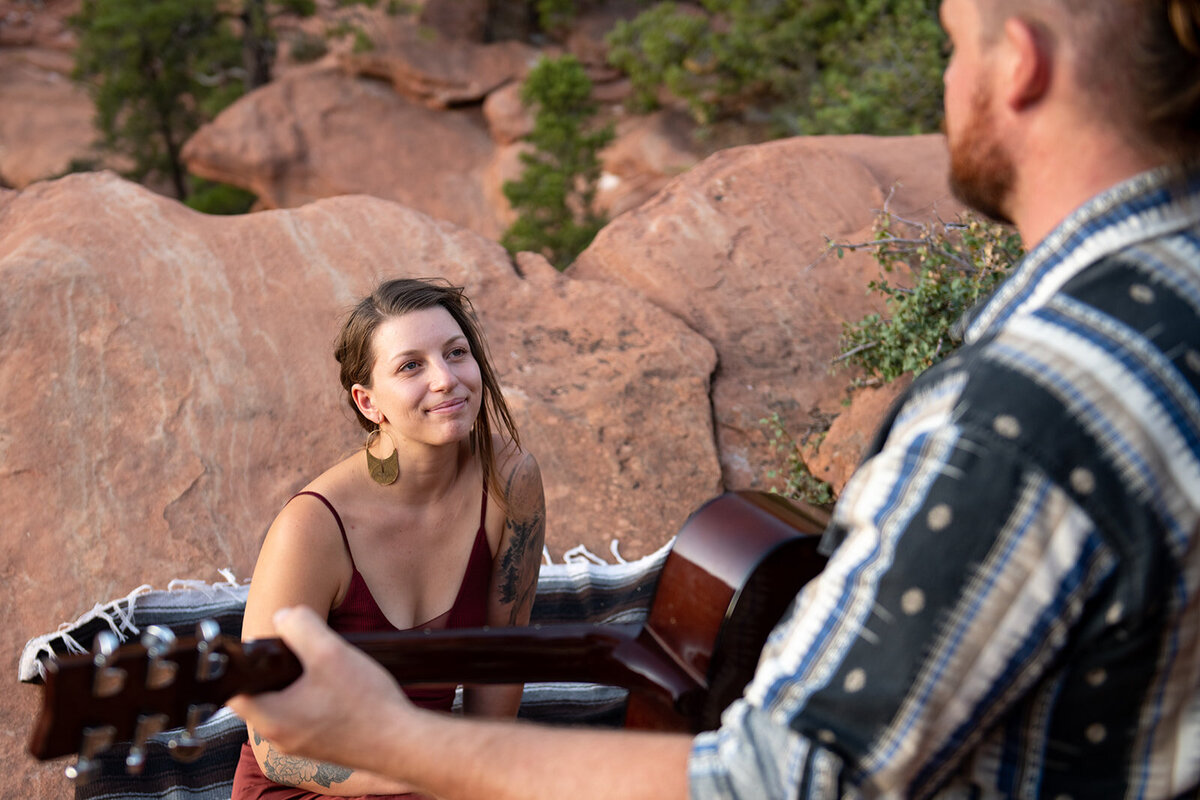 zion-national-park-engagement-photographer-wild-within-us (228)