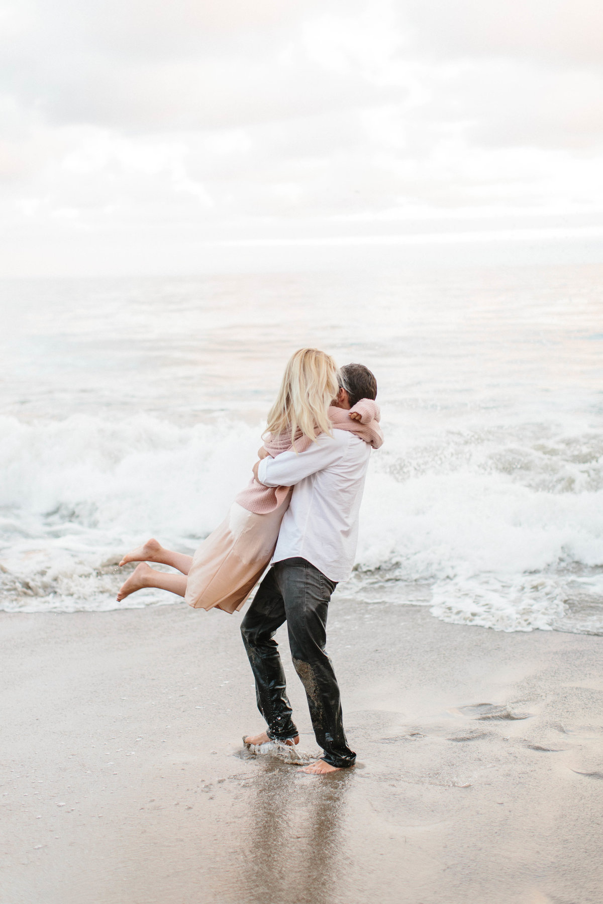 _film_santa_barbara_alexandria_christian_flowers_stone_christianne_taylor_malibu_cafe_engagements_el_matador_state_beach (268 of 270) copy