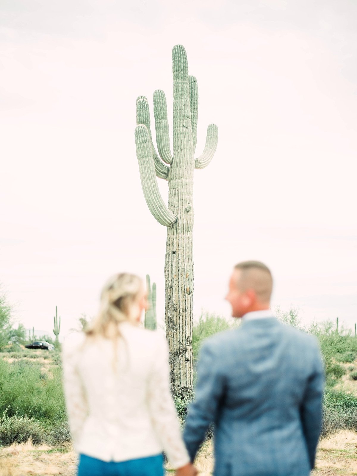 scottsdale-arizona-wedding-photographer-engagement-desert_0048