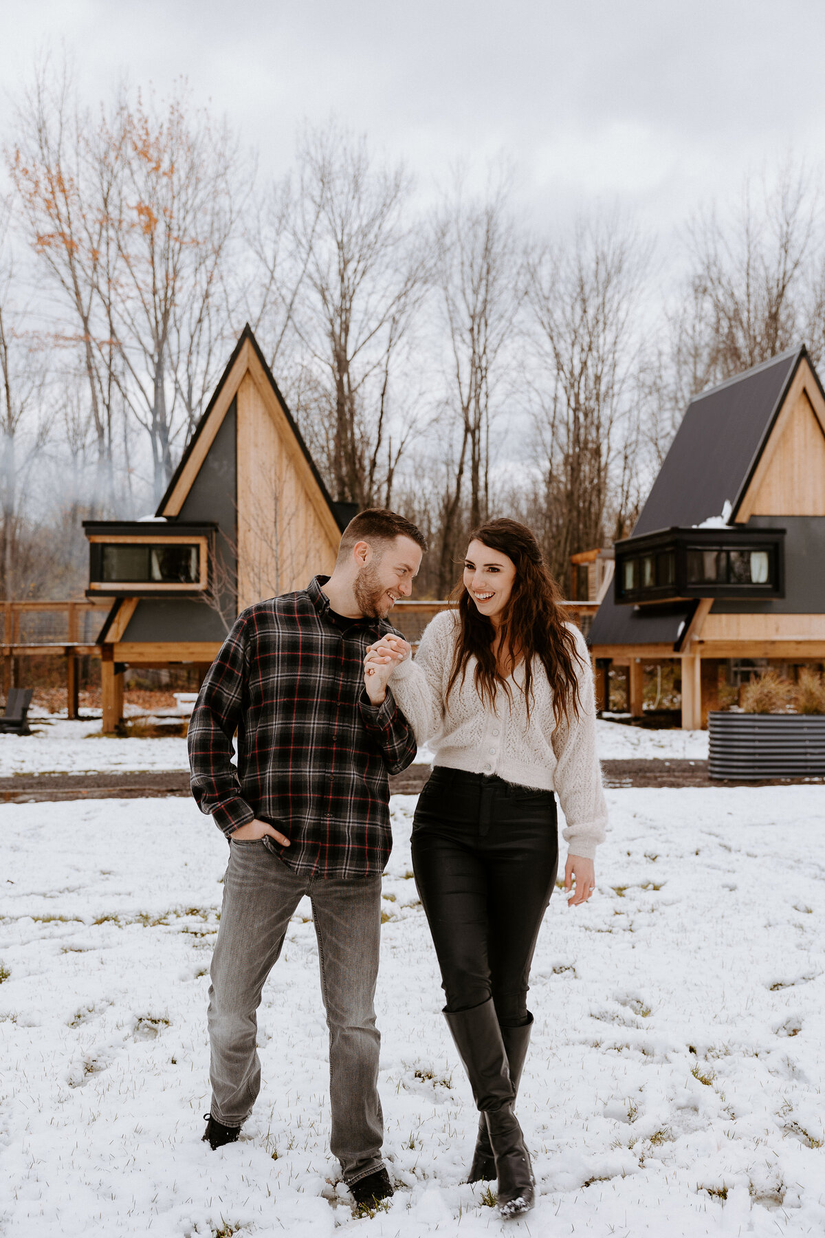 Rock&WanderPhotoCo-upstate-ny-chimney-bluffs-elopement-jamie-&-steve-144