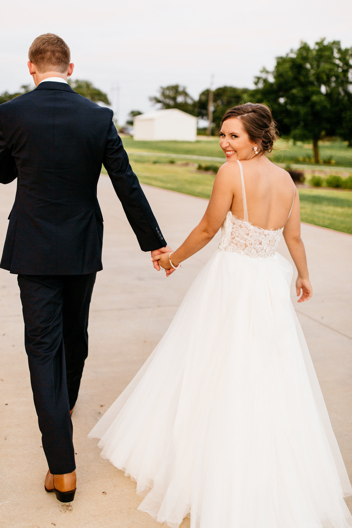 Alexa-Vossler-Photo_Dallas-Wedding-Photographer_North-Texas-Wedding-Photographer_Stephanie-Chase-Wedding-at-Morgan-Creek-Barn-Aubrey-Texas_150