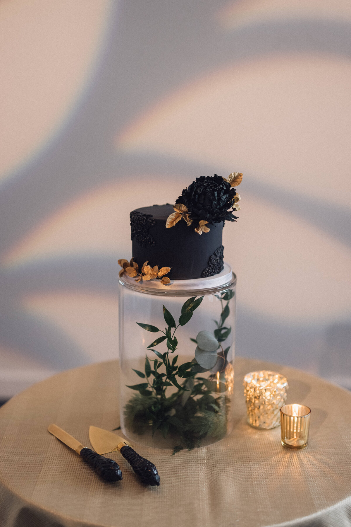 Edmonton-JW-Marriot-ICE-District-Wedding-Cake