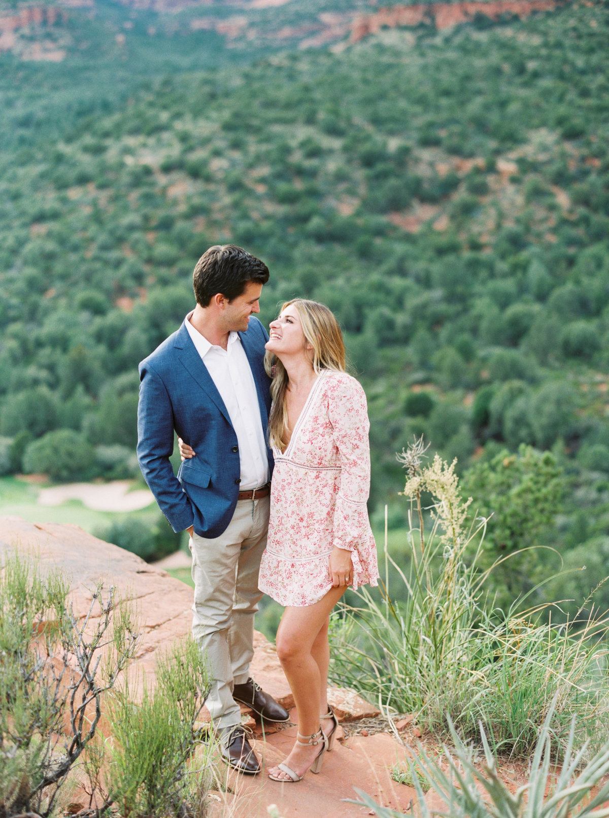 Kristen & Derek | Engagement Session | Sedona, Arizona | Mary Claire Photography | Arizona & Destination Fine Art Wedding Photographer