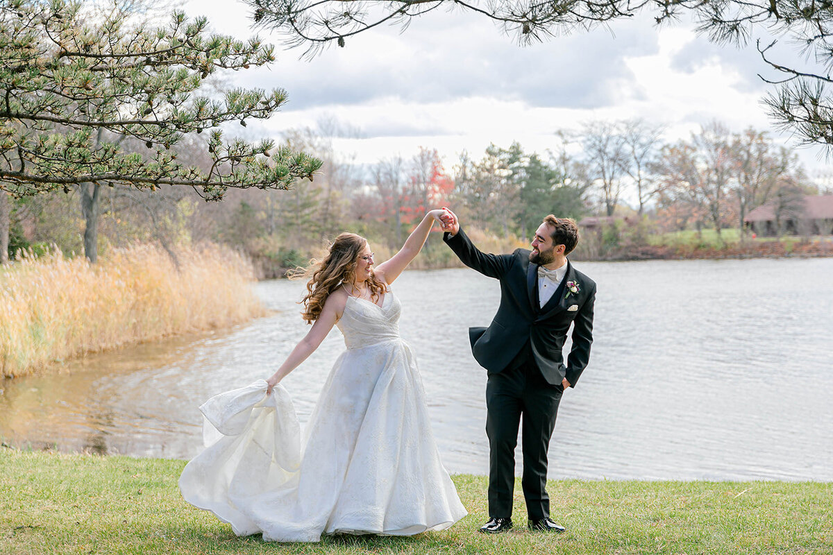 Eliana-Melmed-Photography-Chicago-LosAngeles-Jewish-WeddingPhotography-CouplePortrait-00037