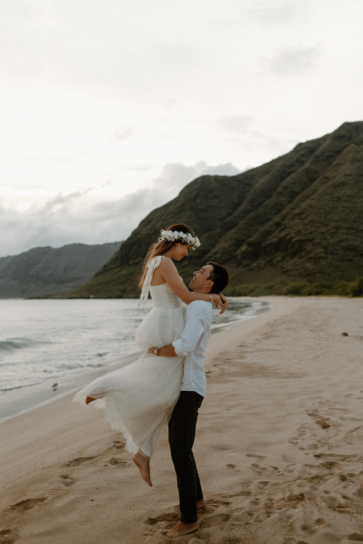 marlie-jordy-oahu-hawaii-elopement-briana-willis-photography-13