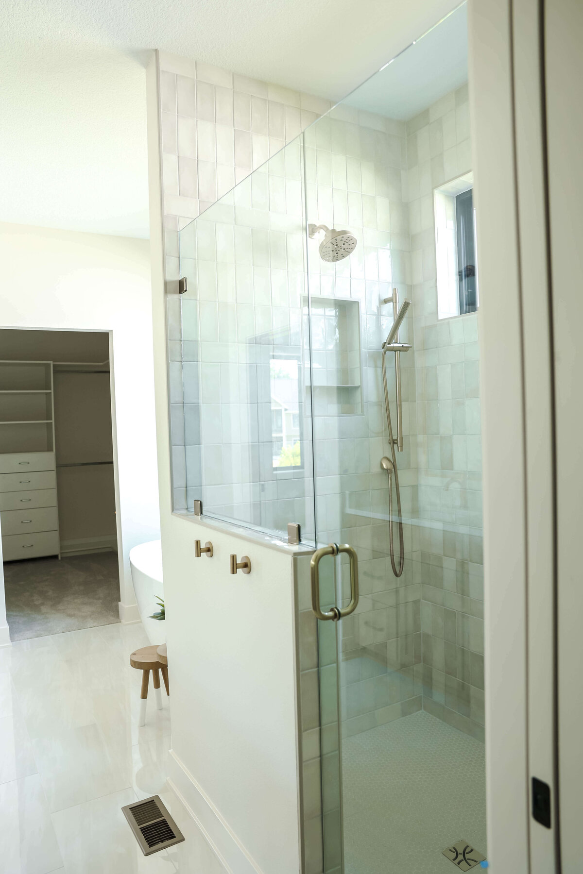 5306-Bathroom-Urbandale-Central-Iowa-Custom-Home-JRL-Builders-3F1A2748