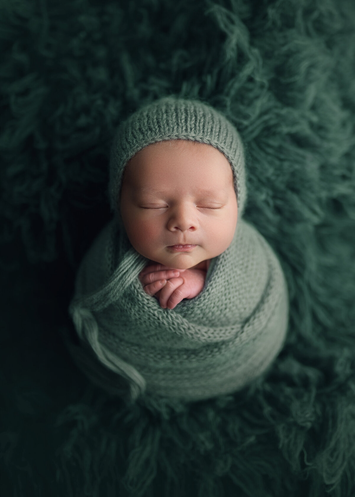 Newborn baby girl photo session in Southern Oregon, by Katie Anne