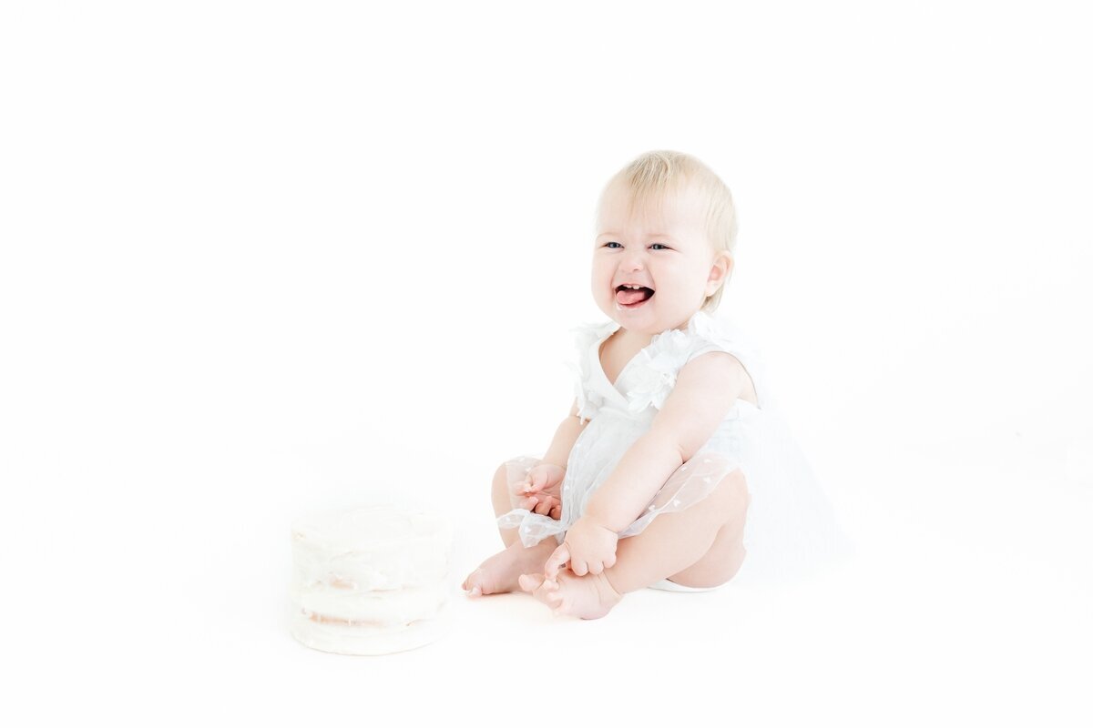 Marnie-CakeSmash-38 (1)