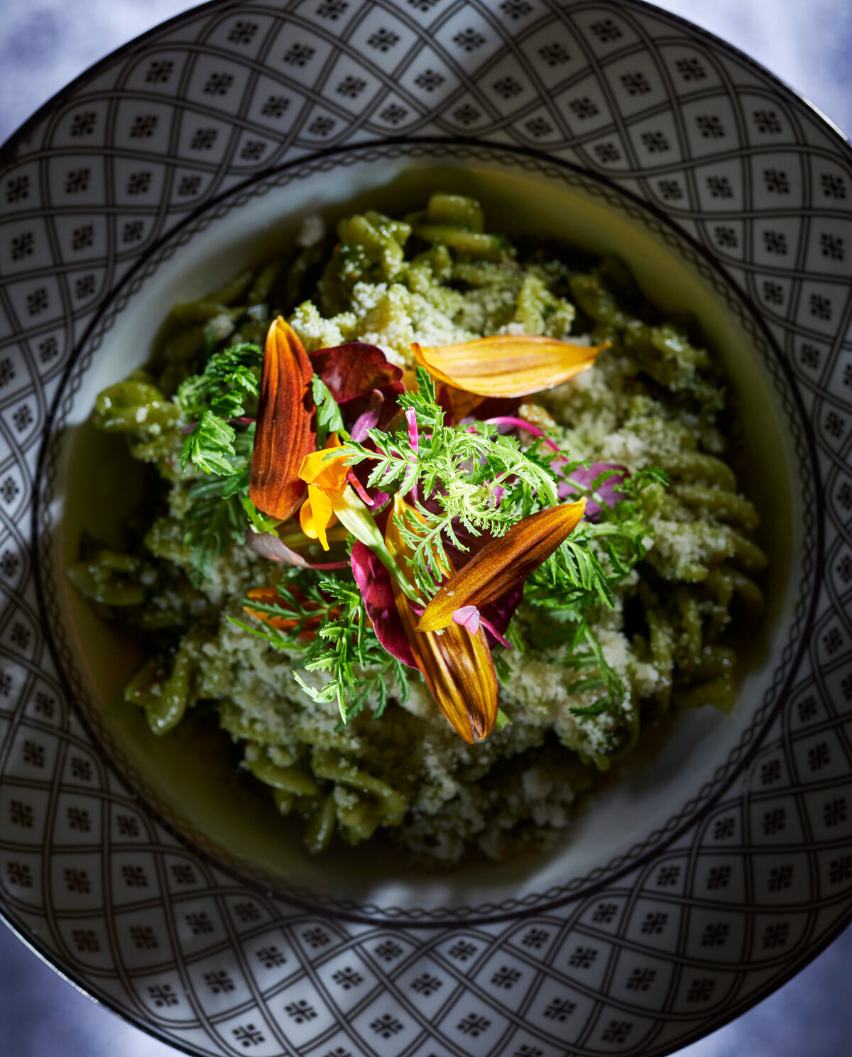 A green pasta dish