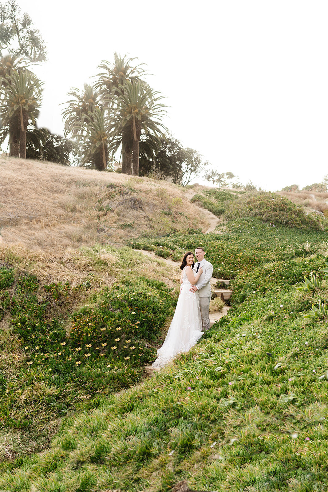 Torrey Pines Golf Course gives classic and romantic wedding vibes