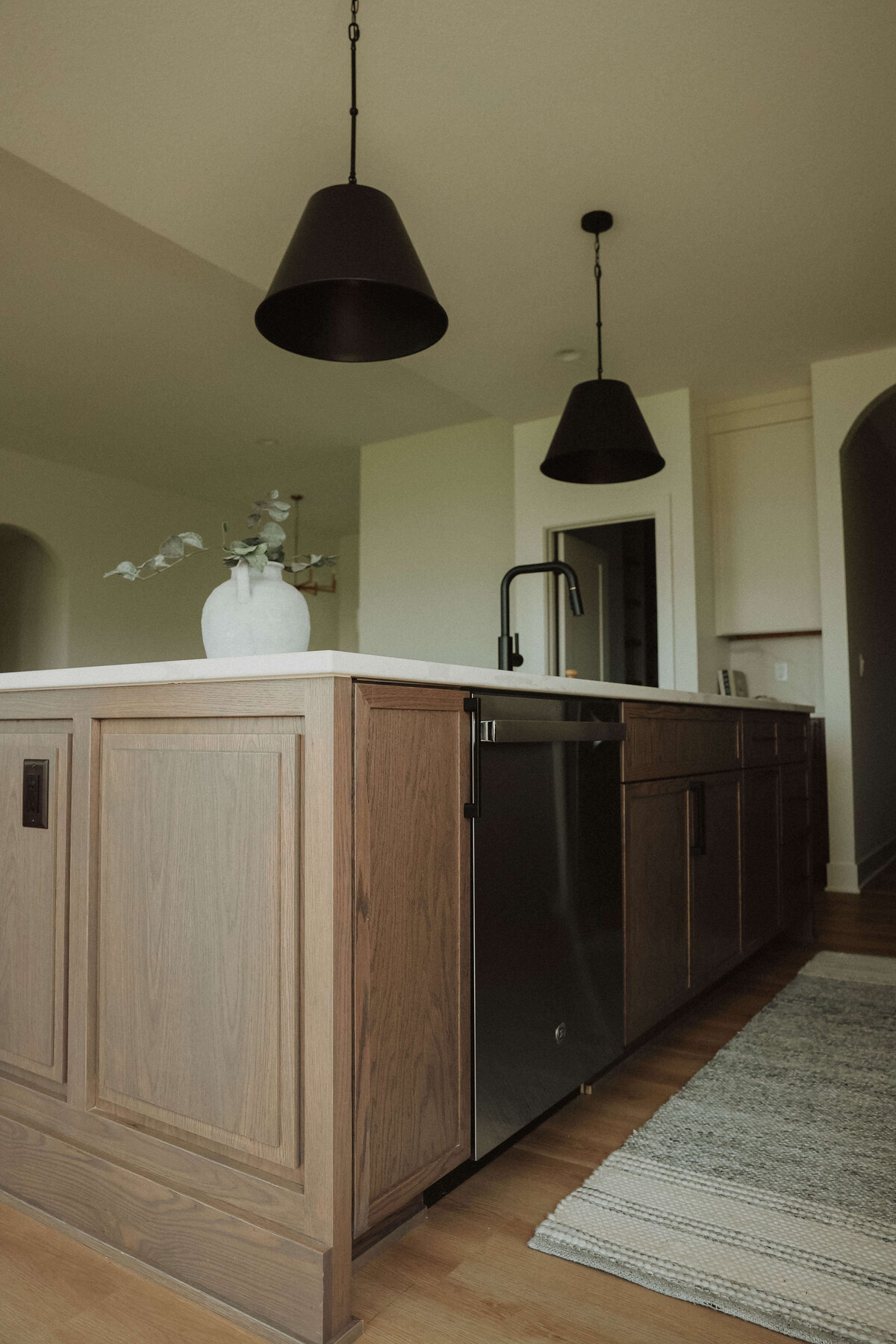 3034-Kitchen-Grimes-Central-Iowa-Custom-Home-JRL-Builders-3F1A2091