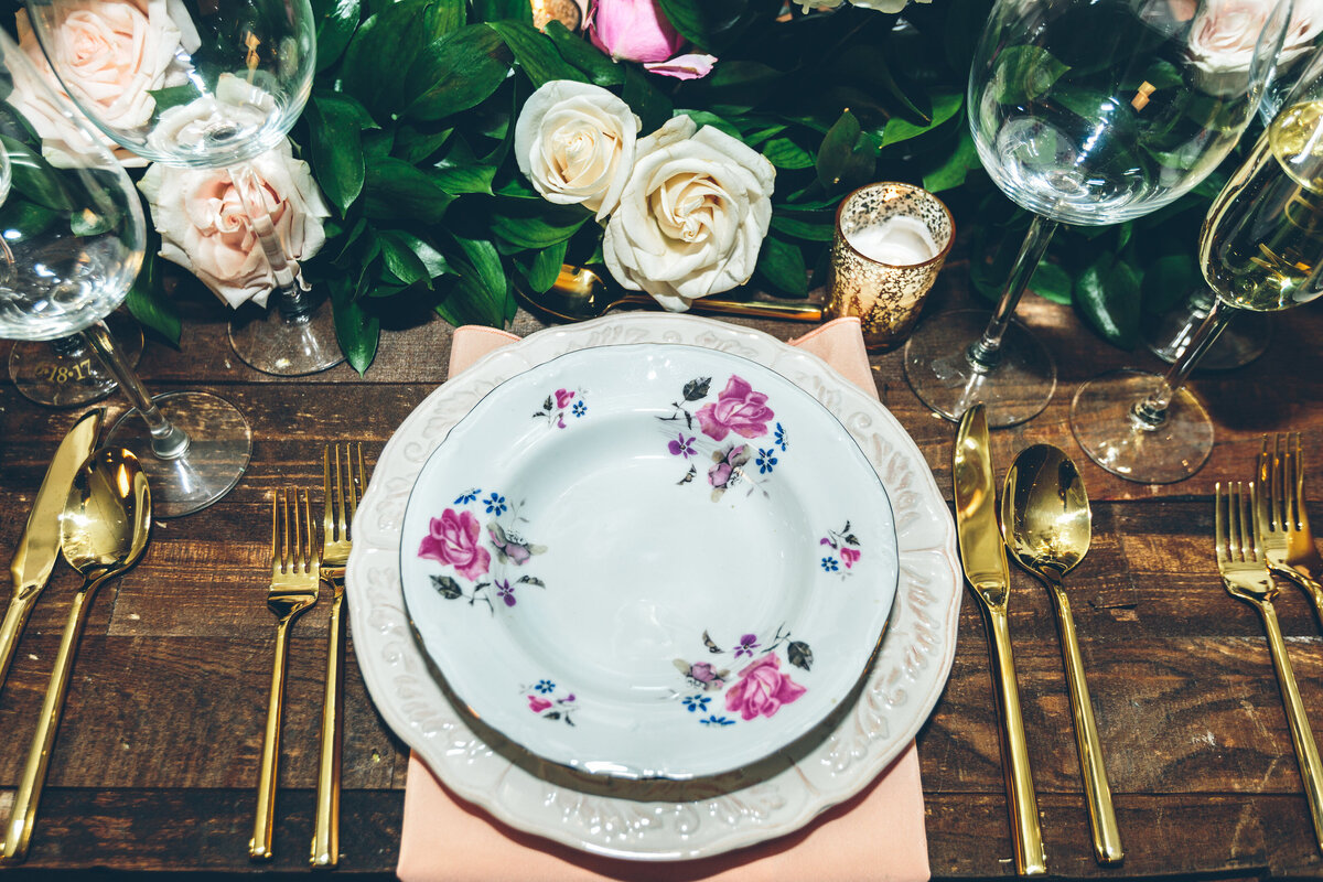 Rustic_tablescape-spectacular_affairs
