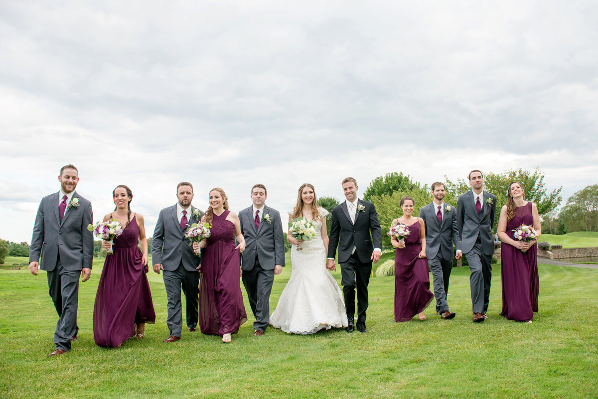 photo of bridal party on the golf course at Willow Creek Golf and Country Club wedding