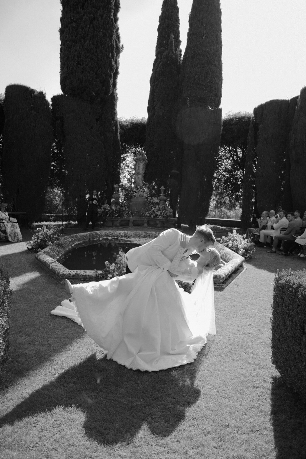 Flora_And_Grace_La_Foce_Tuscany_Editorial_Wedding_Photographer (646 von 2441)