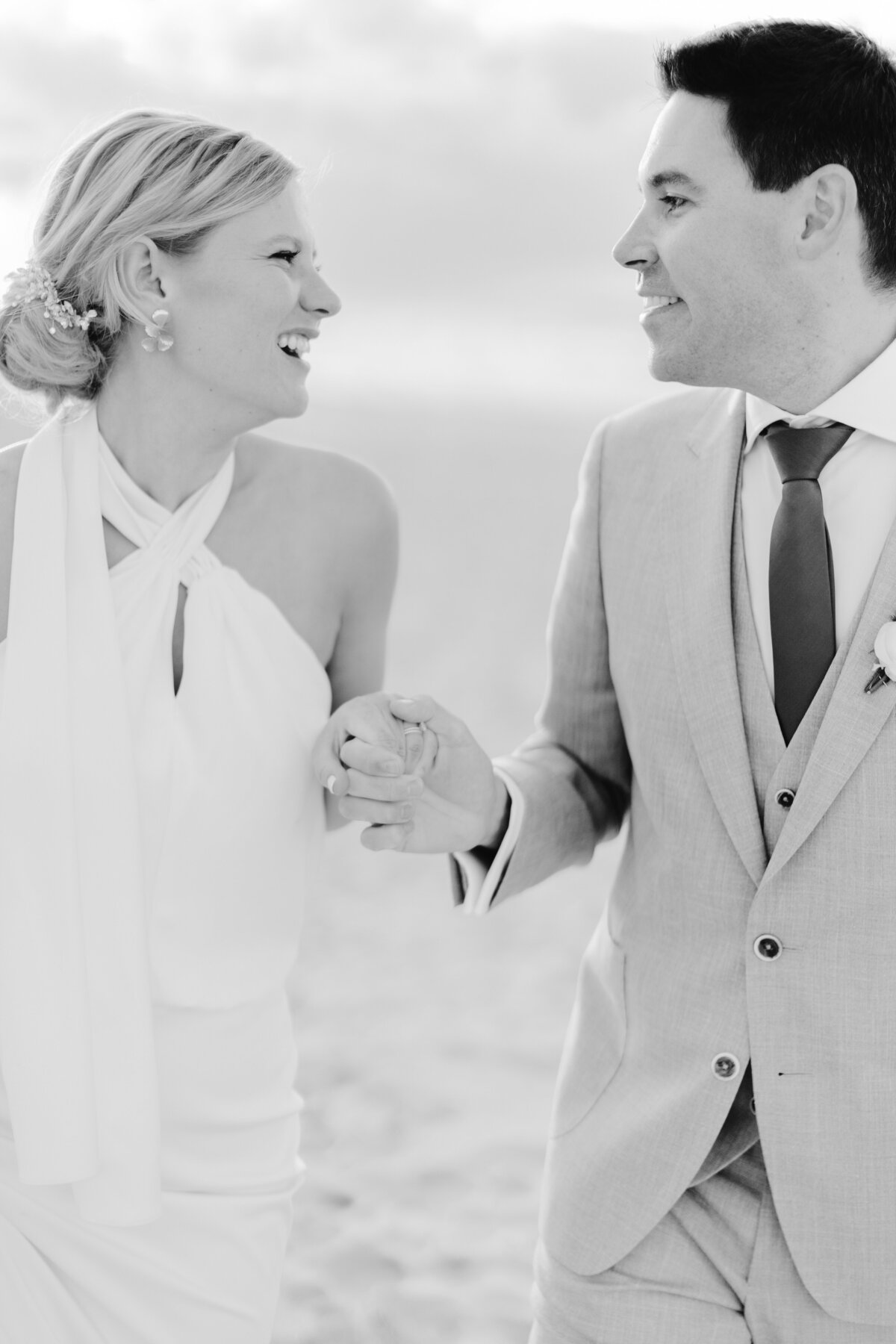 Katherine & Jean-Louis wedding - LDR Ph-753-zw Hotel de Blanke Top Beachclub Moio Strand Beach Wedding