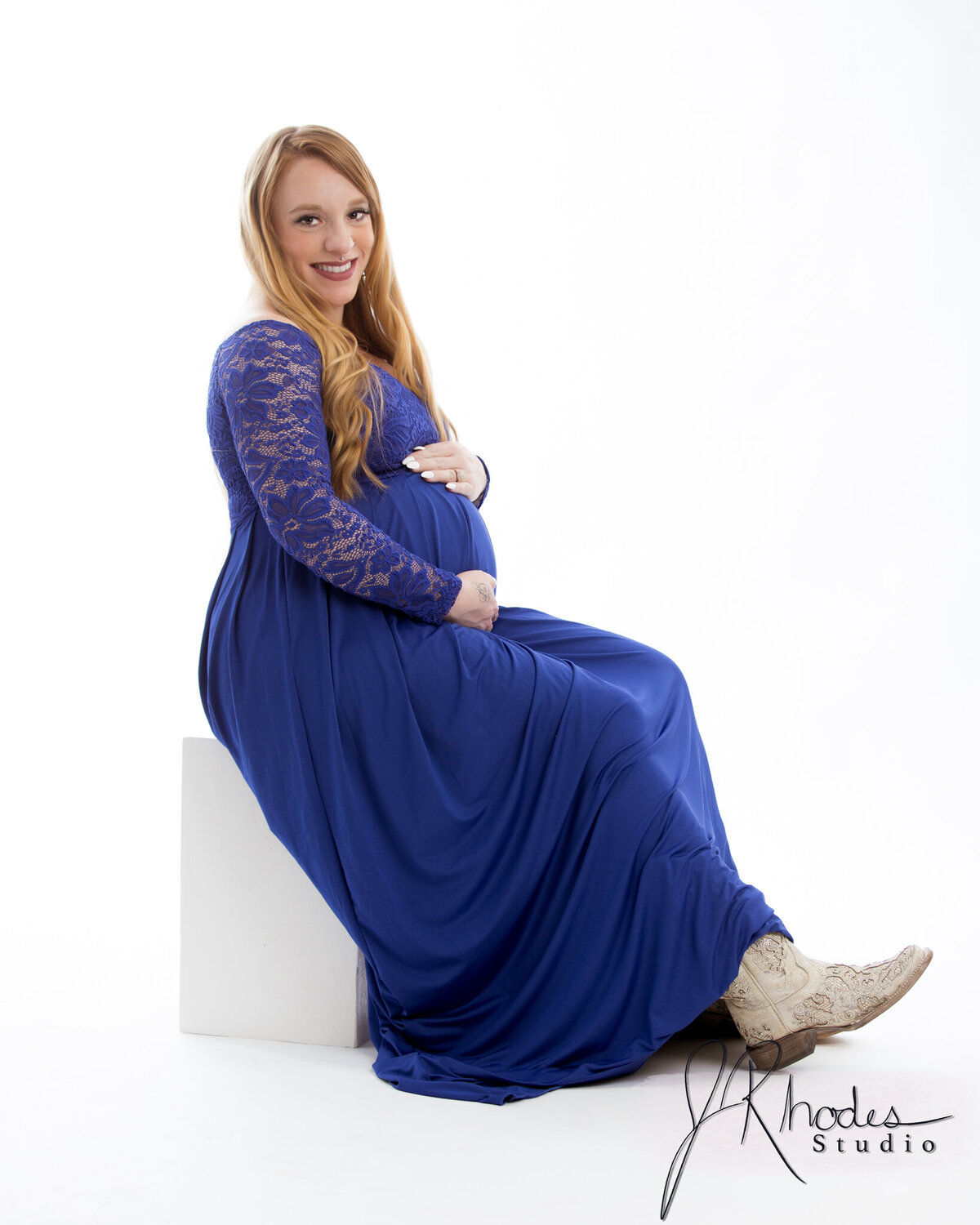 Maternity Photographer - Maternity Portraits - J Rhodes Studio -9