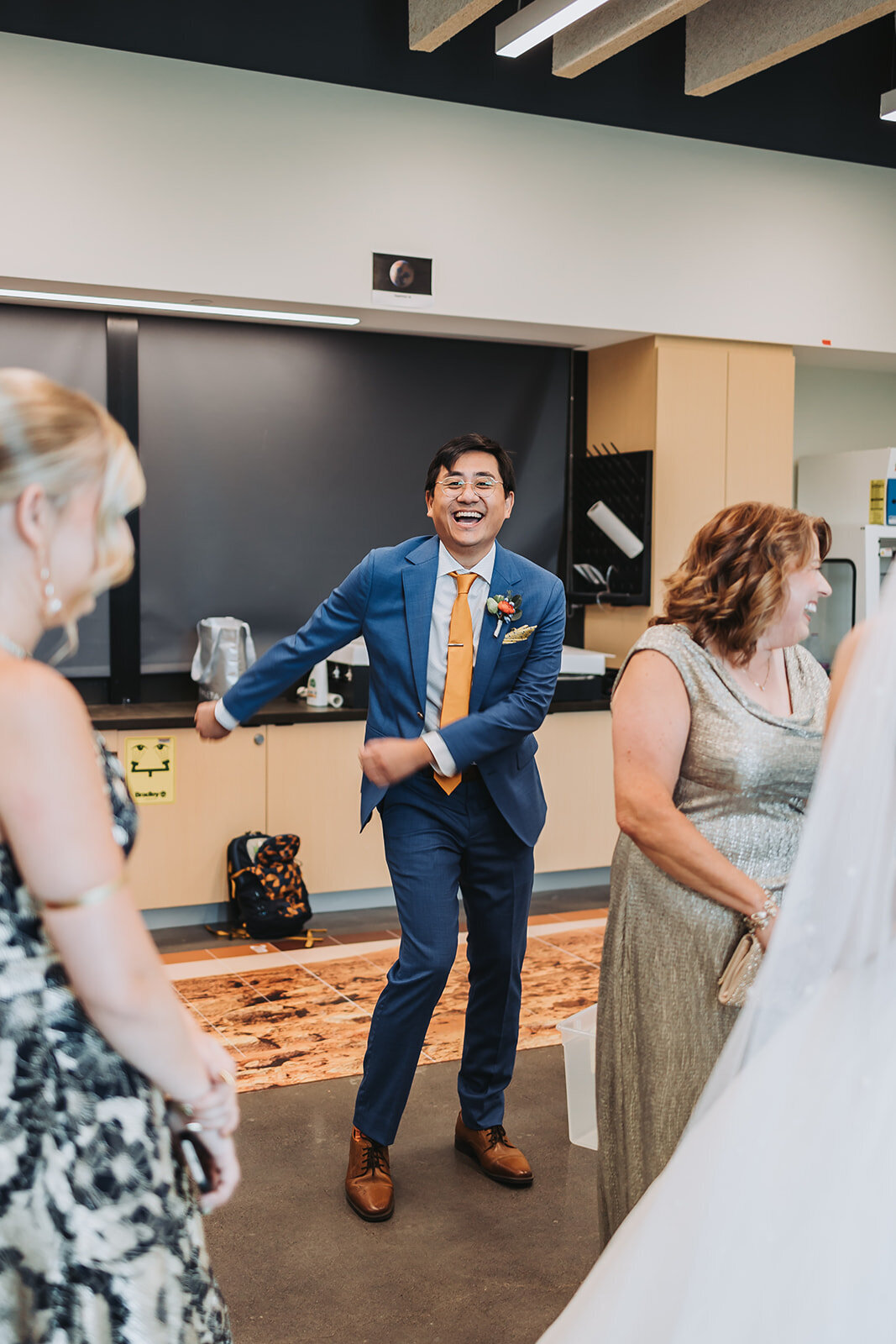 groom-blue-suit-wedding-photographer