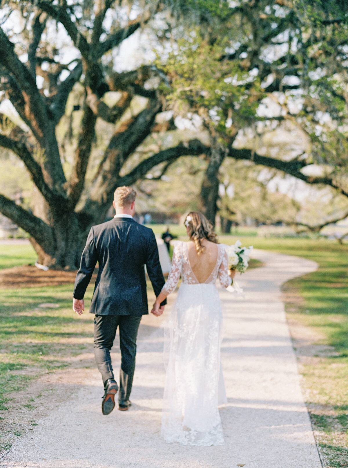 Houston-Oaks-Wedding-Houston-Wedding-Photographer-Mackenzie-Reiter-Photography-16