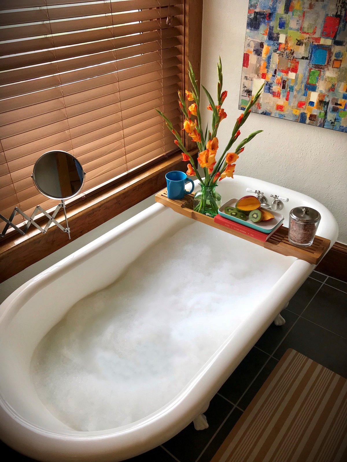 The bathtub in vacation rental 1, Nuttall.