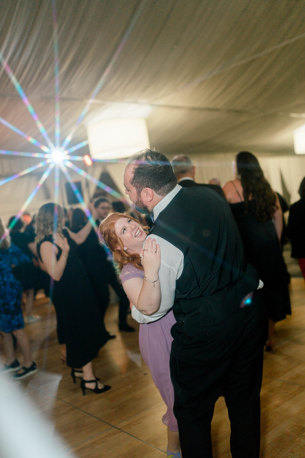 Eliana-Melmed-Photography-Chicago-LosAngeles-Jewish-WeddingPhotography-Dancefloor-00217