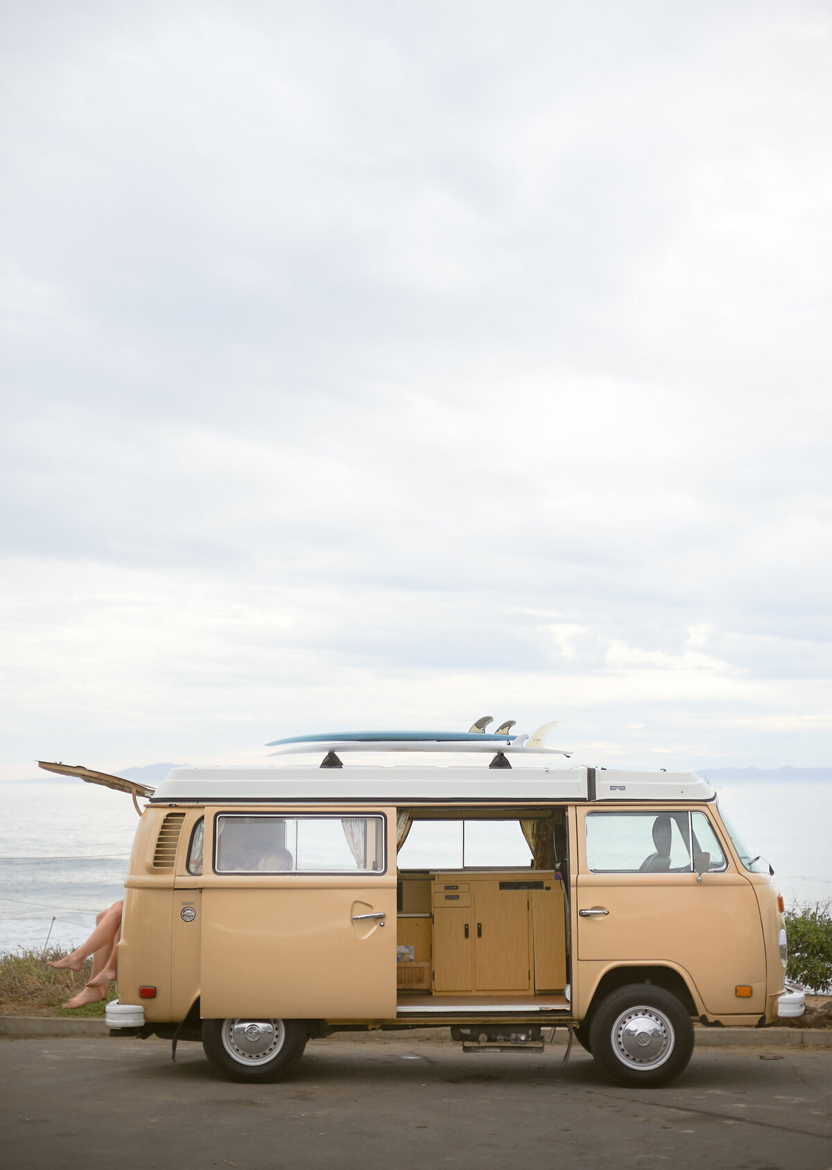 California VW bus surfer life