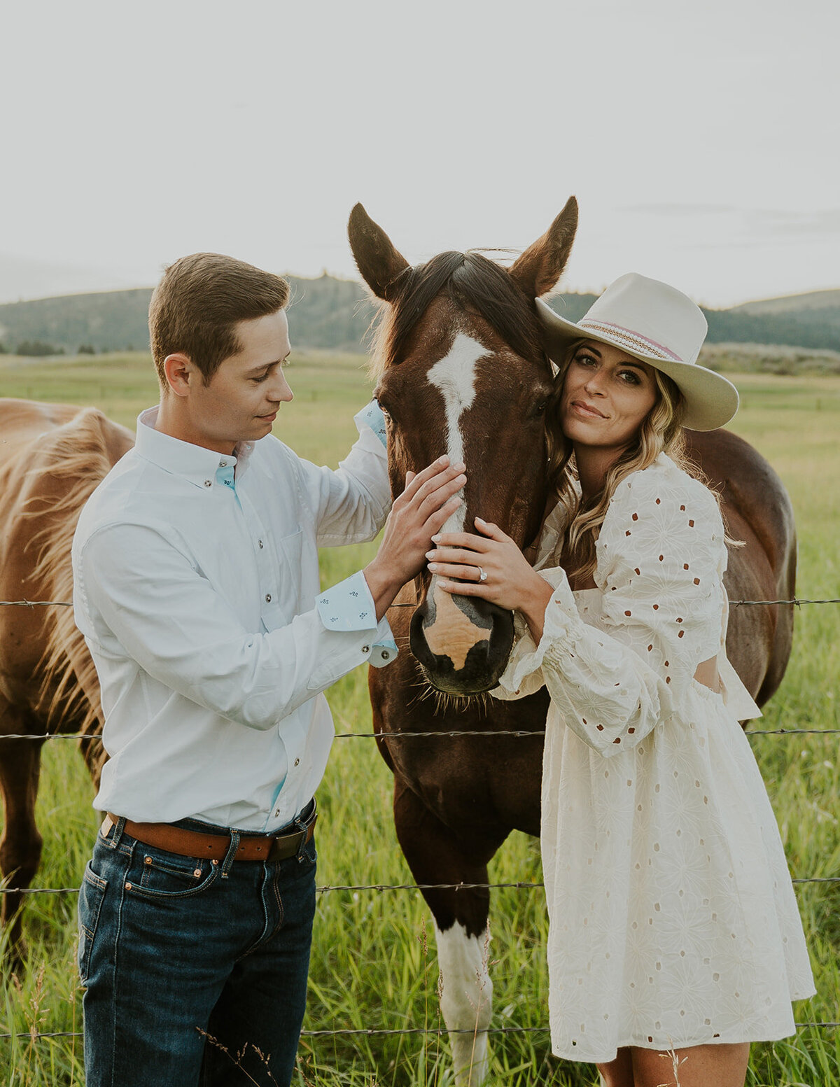 presley-gray-horse-pasture-engagement8791