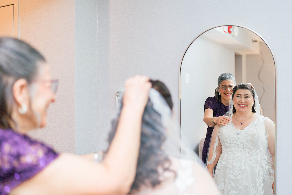 Eliana-Melmed-Photography-Chicago-LosAngeles-Jewish-WeddingPhotography-ElianaSklar-EilanaReady-00075