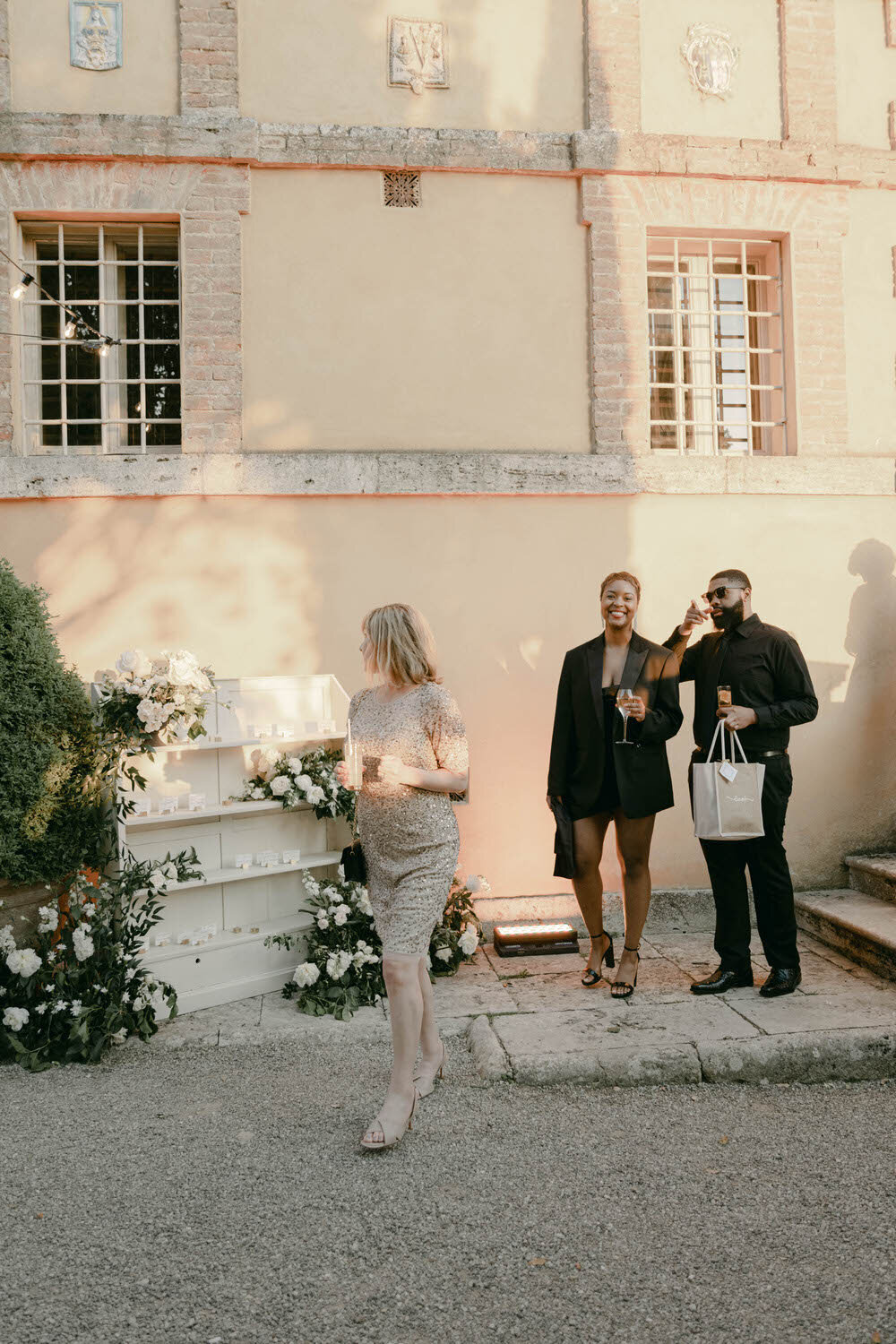 Flora_And_Grace_La_Foce_Tuscany_Editorial_Wedding_Photographer-675