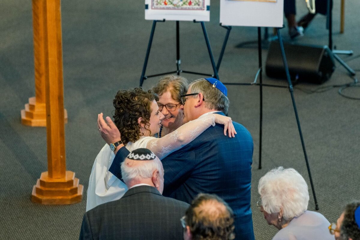 Eliana-Melmed-Photography-Chicago-LosAngeles-Jewish-WeddingPhotography-ShulaNoah-Chuppah-00137