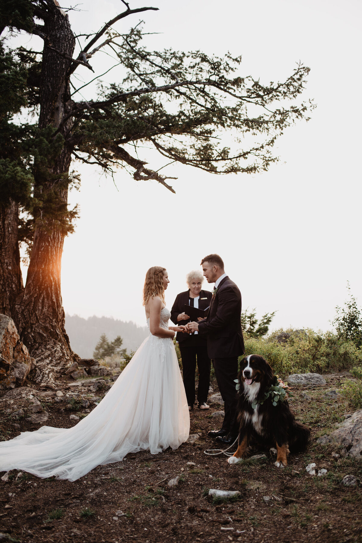 Jackson Hole Photographers capture bride reading vows
