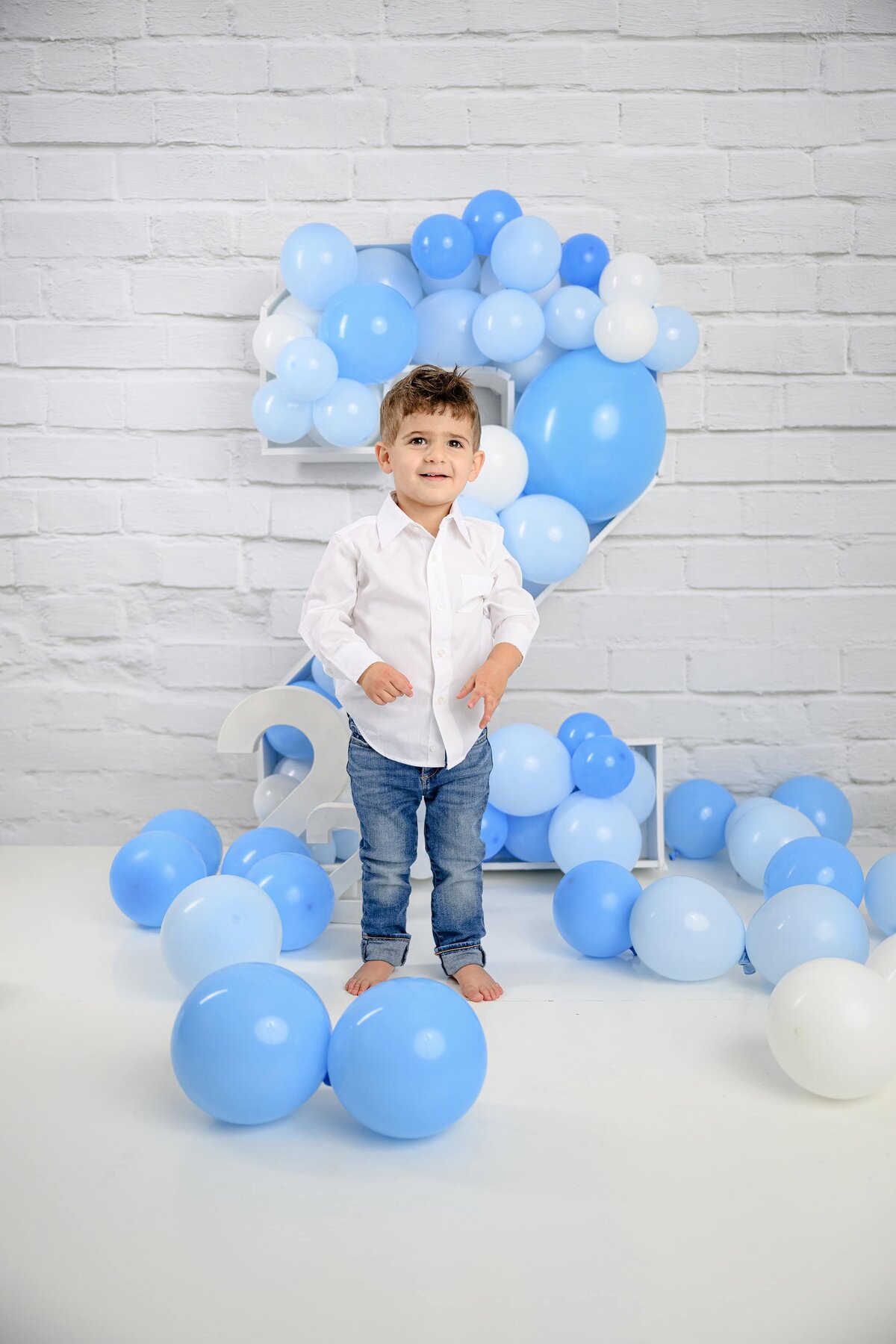 Tobis-Timeless-Treasures-Charlotte-Milestone-Photographer-001