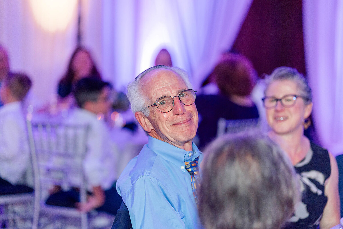 Eliana-Melmed-Photography-Chicago-LosAngeles-Jewish-WeddingPhotography-ElianaSklar-DanceFloor-00049