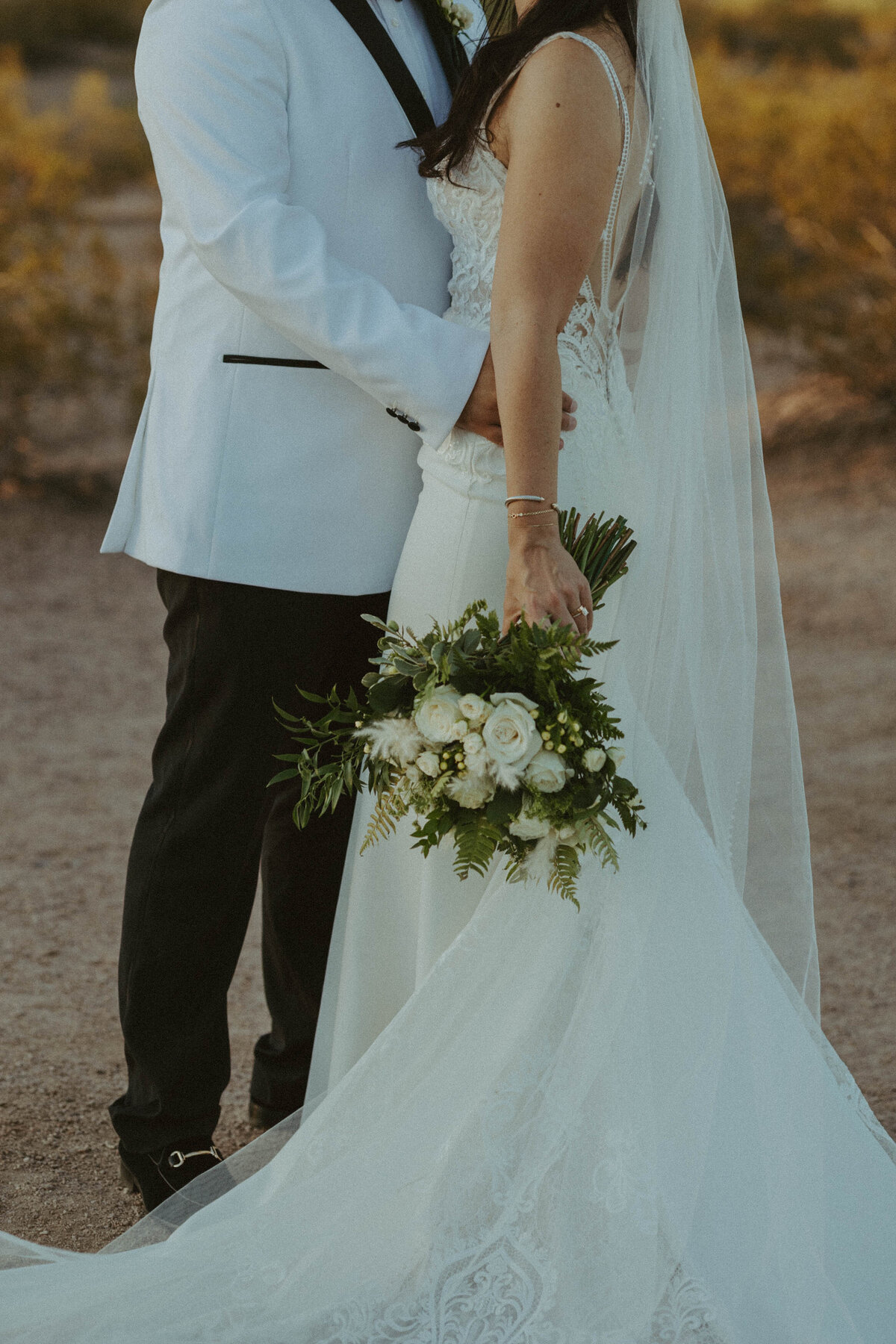 Desert-Botanical-Gardens-Wedding-OliviaHopePhotography--12