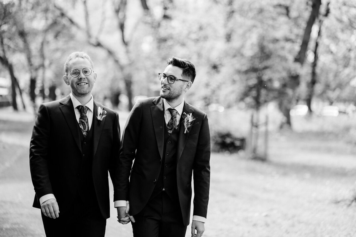Joasis-Photography-gay-wedding-photographer