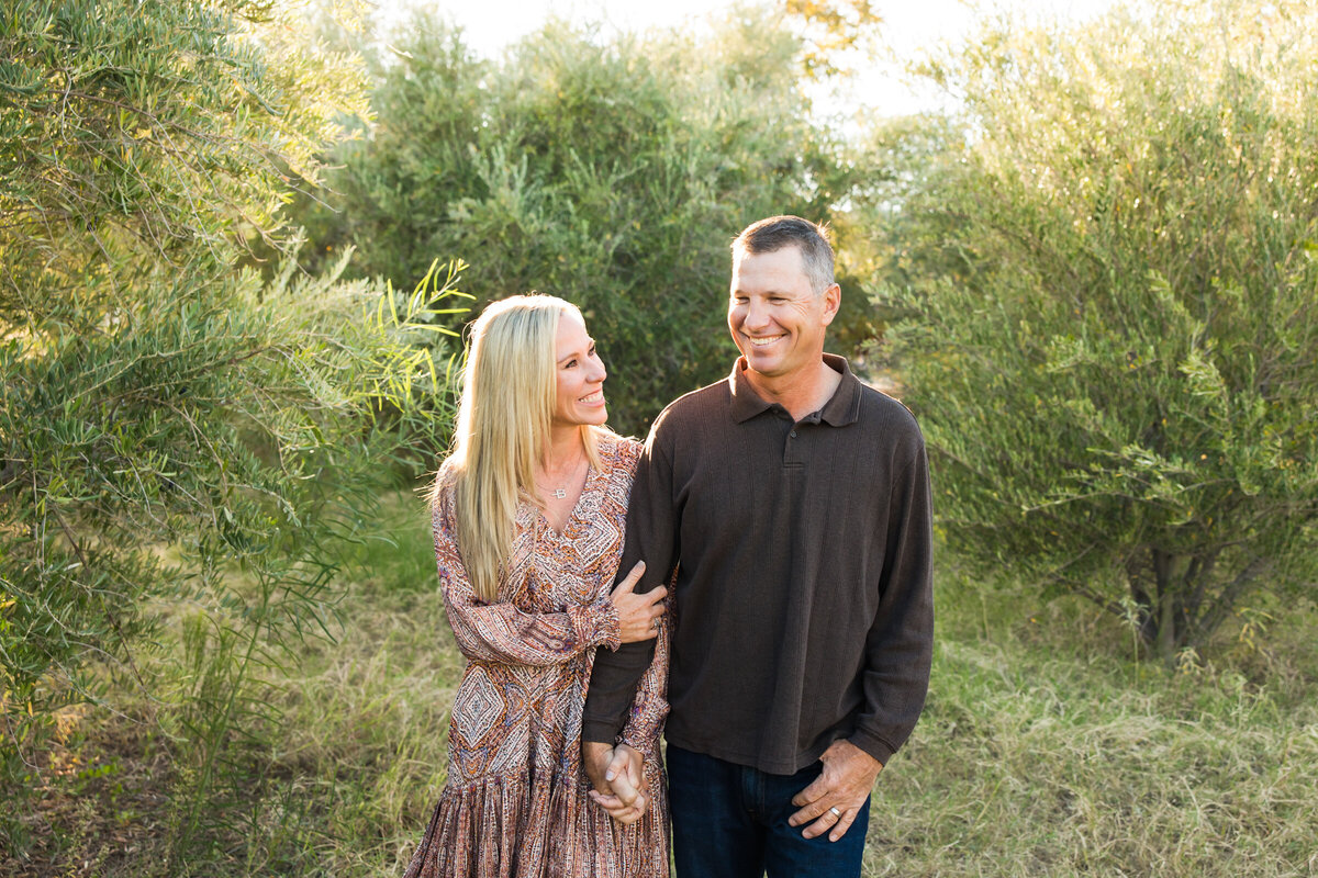couple walking together for Scottsdale couple photo session