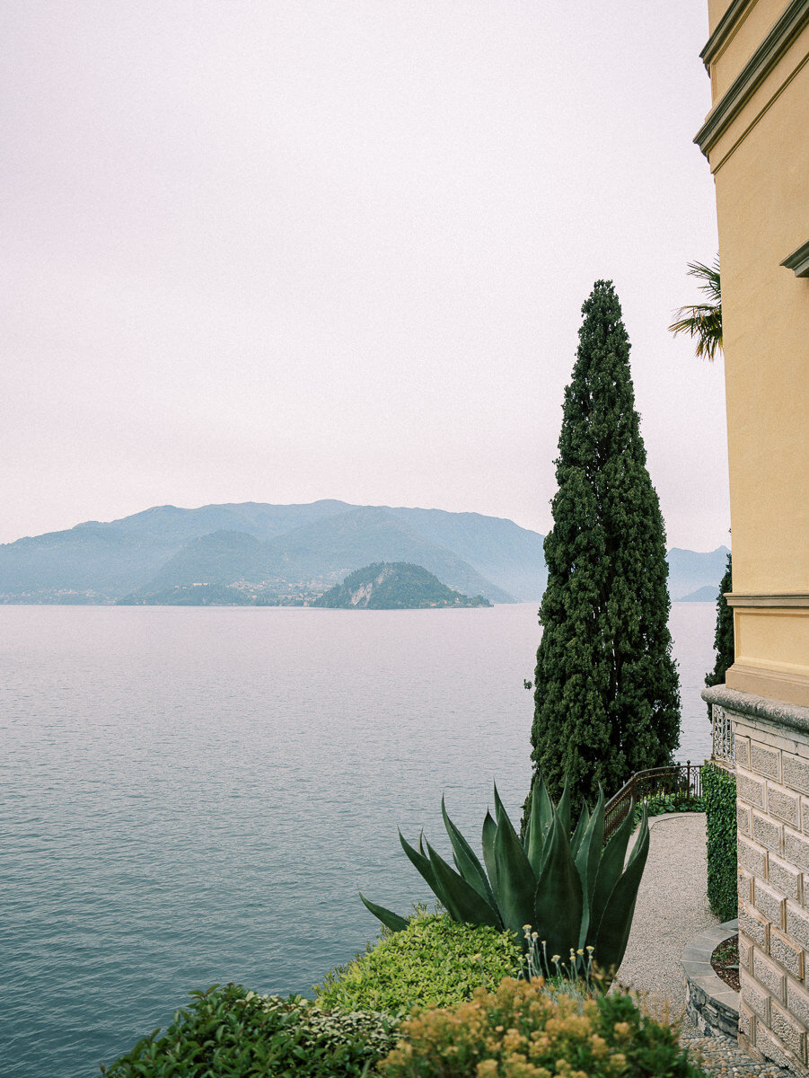 Lake-Como-Wedding-Photograper-3