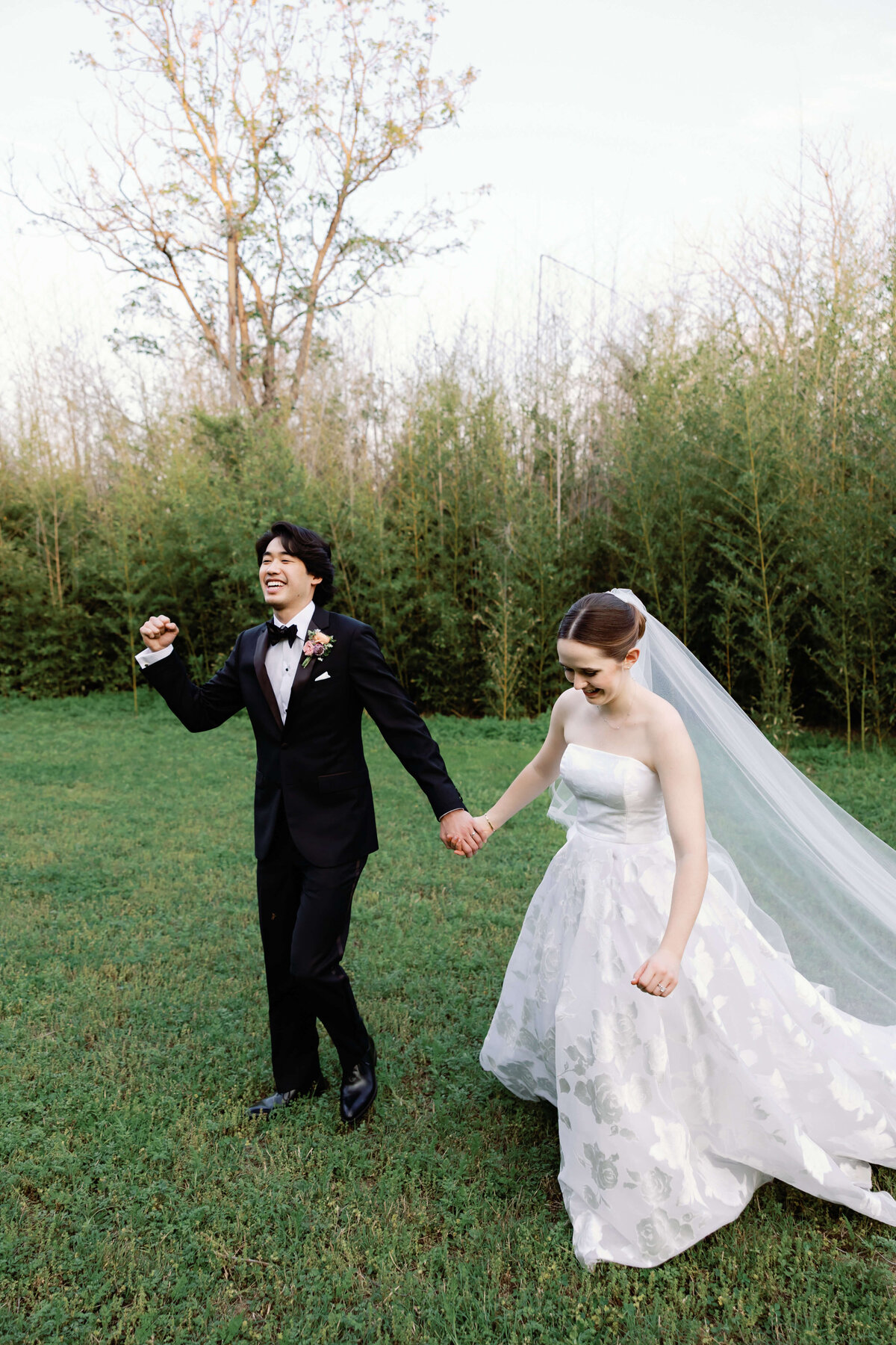 audrey-brandon-colorful-wedding-matties-green-pastures-austin-texas-julie-wilhite-photography-67