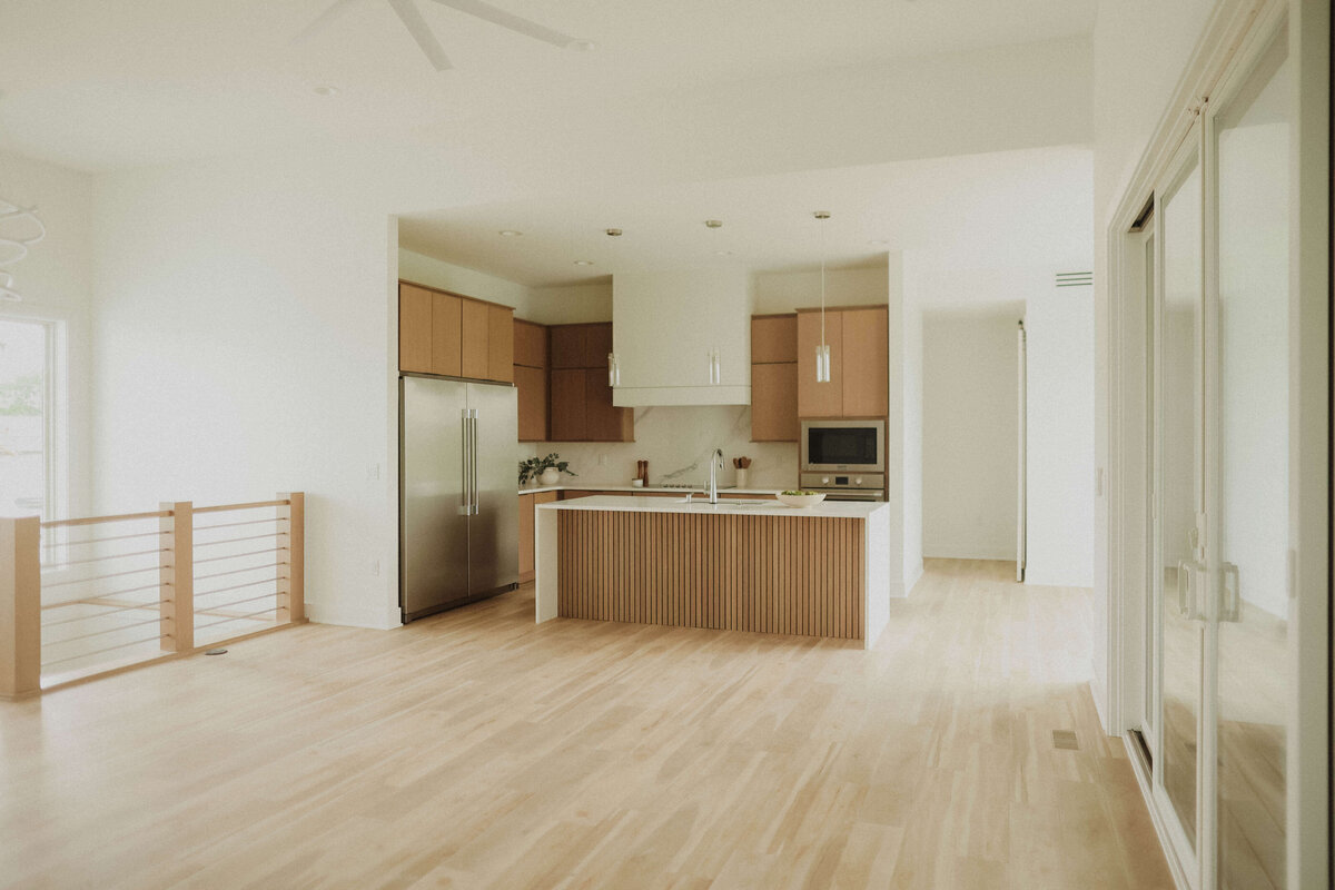 1320-Kitchen-Polk-City-Central-Iowa-Custom-Home-JRL-Builders-3F1A4813
