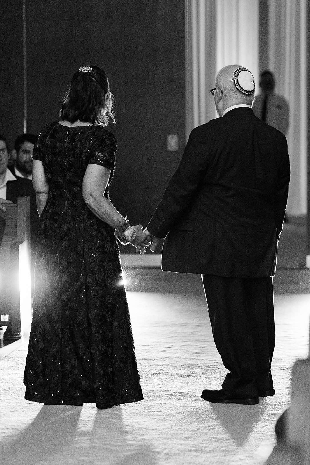 Eliana-Melmed-Photography-Chicago-LosAngeles-Jewish-WeddingPhotography-ElianaSklar-Chuppah-00068