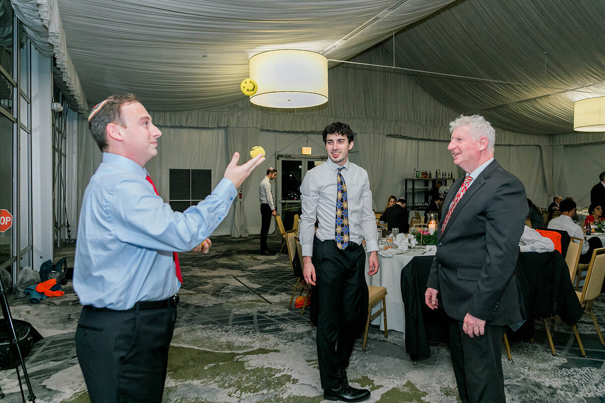 Eliana-Melmed-Photography-Chicago-LosAngeles-Jewish-WeddingPhotography-DInnerSpeeches-00010