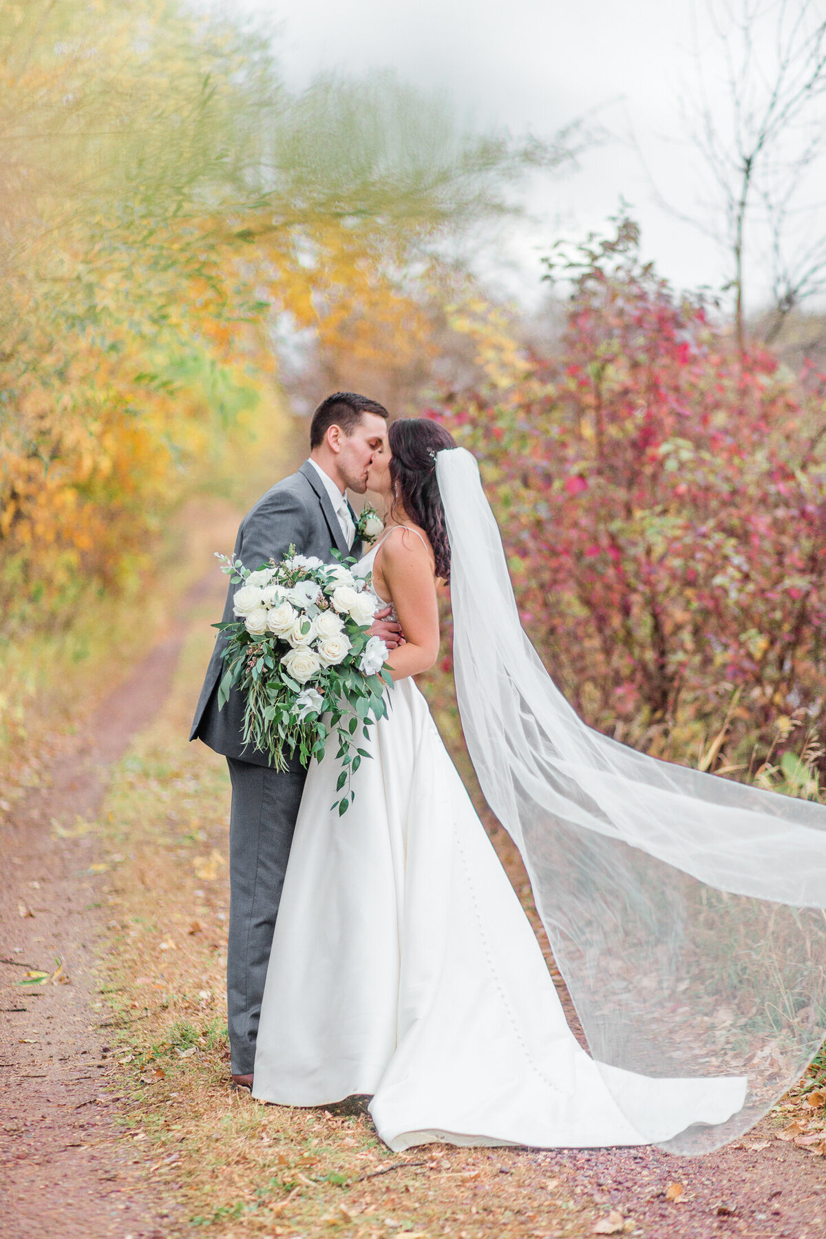 Autumn Wedding || © Emily Mitton Photography-38