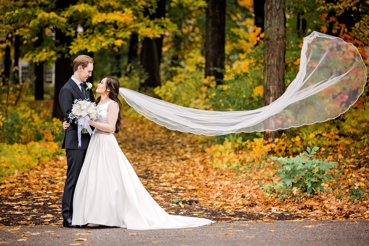 Grand Rapids Wedding Photographer https---www.chrystinmelanie.com -1