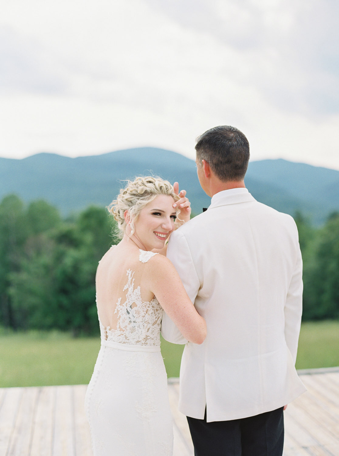 Stowe-Vermont-Wedding-Trapp-Family Lodge-coryn-kiefer-photography-34