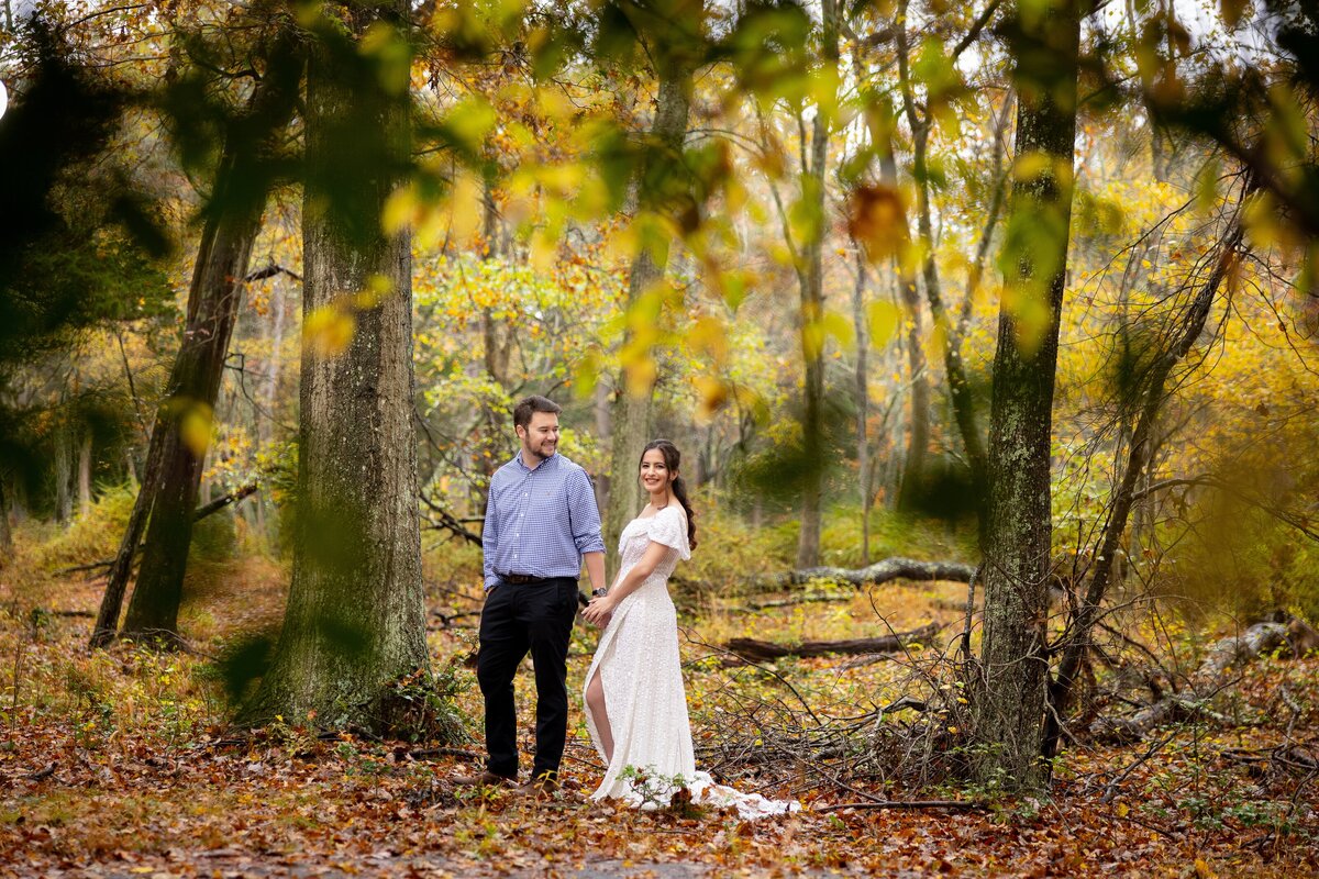 engagement-autumn-allaire-historical-village-nj