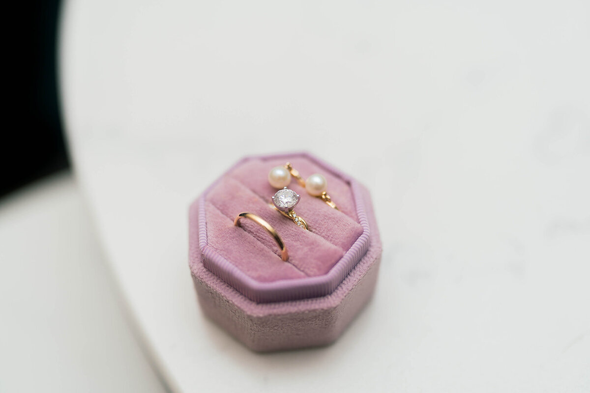 Eliana-Melmed-Photography-Chicago-LosAngeles-Jewish-WeddingPhotography-Details-00032