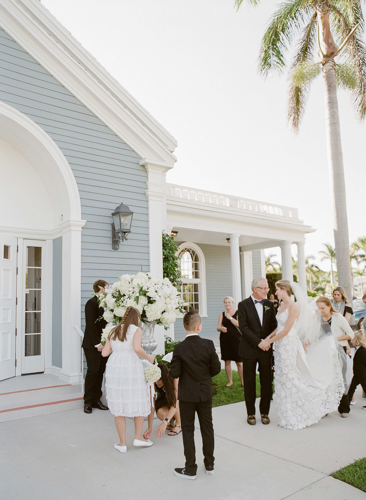 22-KTMerry-weddings-Royal-Poinciana-Chapel-exterior-Palm-Beach