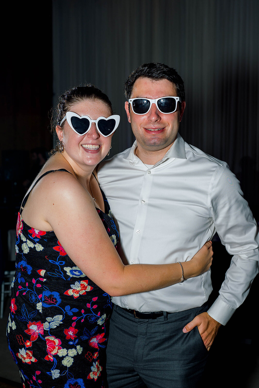 Eliana-Melmed-Photography-Chicago-LosAngeles-Jewish-WeddingPhotography-ElianaSklar-Sunglasses-00014
