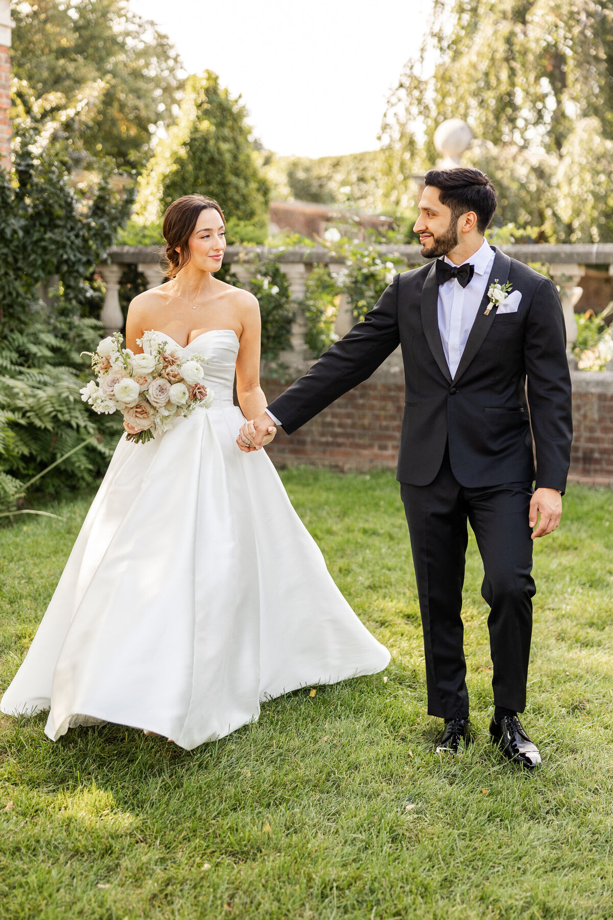 chicago-botanic-garden-wedding-summer-alex-ferreri--22