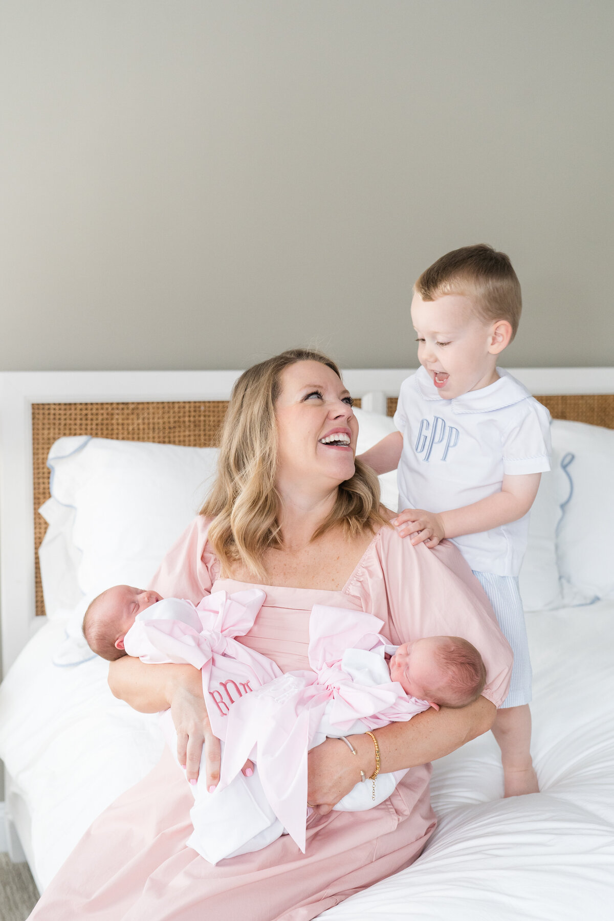 newborn-family-portraits-in-home-greenville-spartanburg-sc
