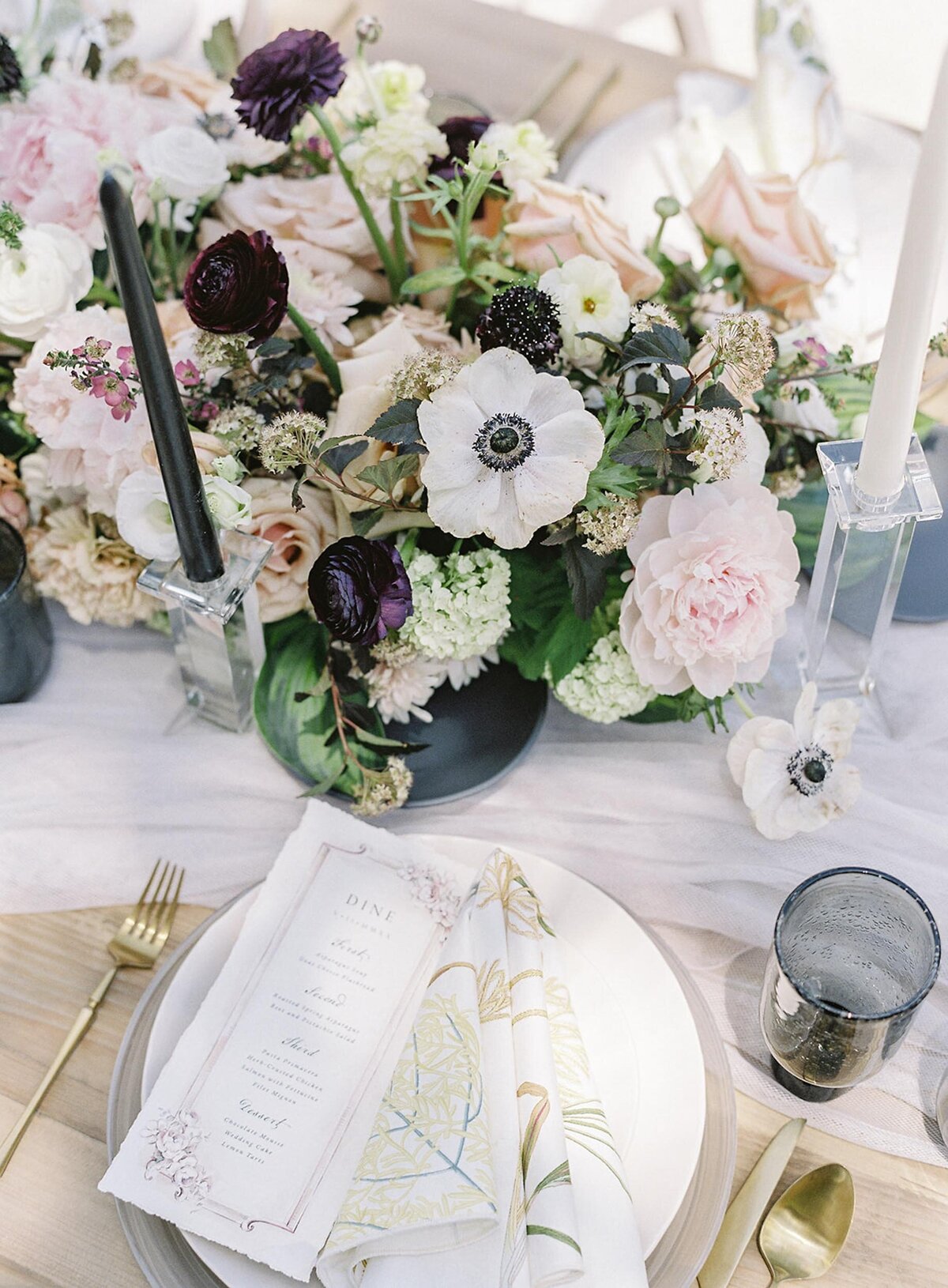 Pastel-and-Black-Wedding-Editorial-Middleton-Place-12
